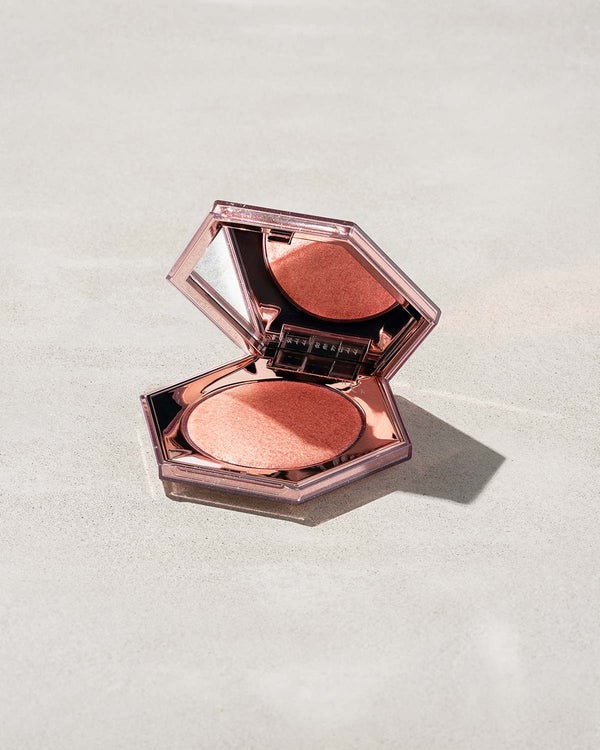 Expert Hacks to Amplify Your Fenty Diamond Glow Look